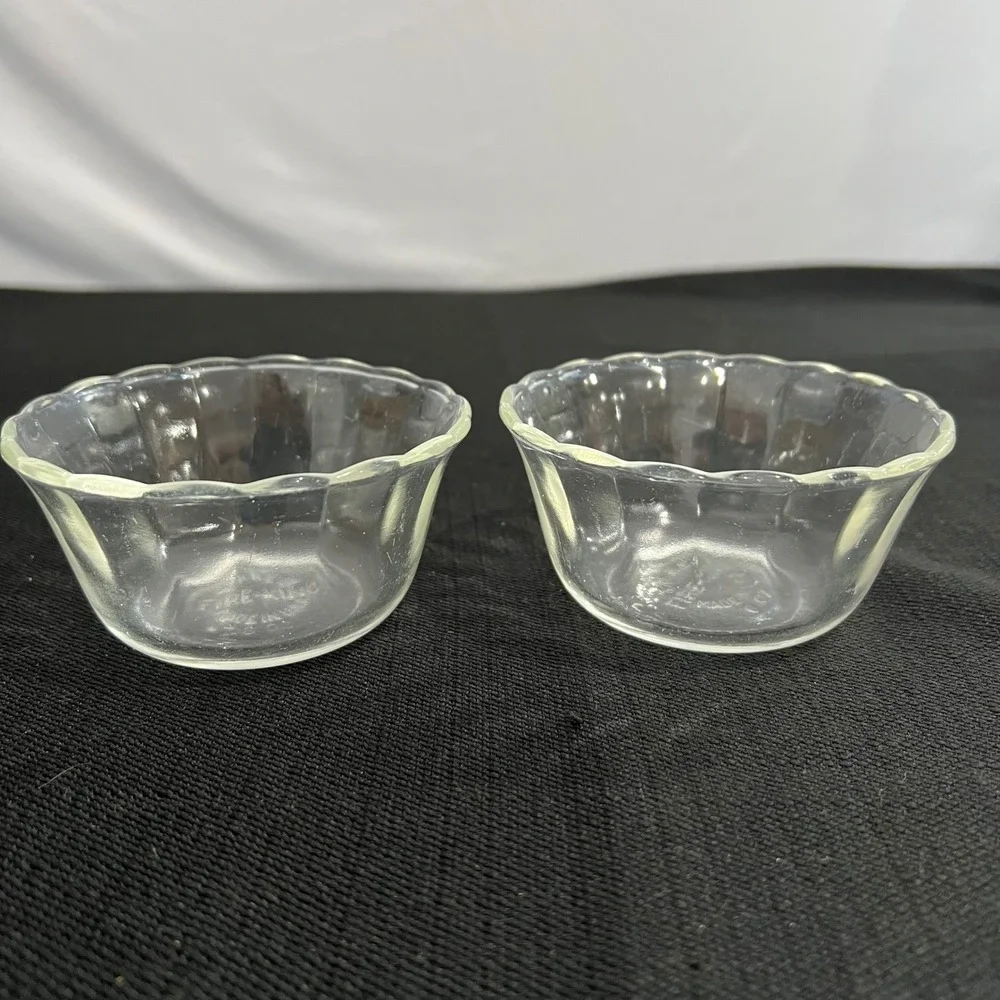 Vintage Fire-King Clear Glass Scalloped 6oz Custard Cups Ramekins Set of 2 USA